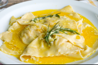        Pumpkin Ravioli Il Giardino Restaurant Puerto Jimenez
  - Costa Rica