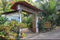        lagarta lodge entrance
  - Costa Rica