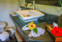        bathroom 
  - Costa Rica