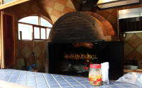        raulitos pollo roaster 
  - Costa Rica