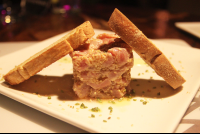        wasabi tuna tartare gusto beach 
  - Costa Rica