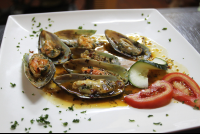        mussels in hot sauce casa esmeralda 
  - Costa Rica