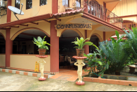        confusione exterior 
  - Costa Rica