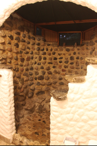        stone shower entredosaguas 
  - Costa Rica