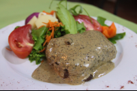        black peppercorn creamsauce steak 
  - Costa Rica