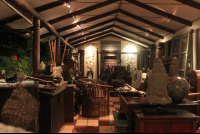        park cafe inside front entrance
  - Costa Rica