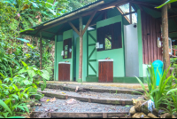        La Leona Shared Bathrooms And Restrooms Costa Rica
  - Costa Rica