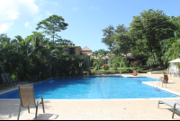        large pool hotel leyenda 
  - Costa Rica