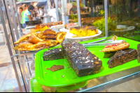        pastry case 
  - Costa Rica