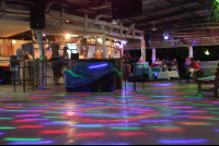        dance floor mr lelluz 
  - Costa Rica