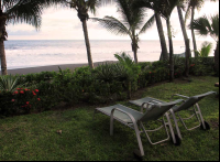        backyard hotel hermosa deckchairs 
  - Costa Rica