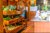        kitchen 
  - Costa Rica