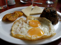        gallo pinto mariposariobb 
  - Costa Rica