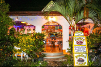        Pizza Mail It Facade
  - Costa Rica