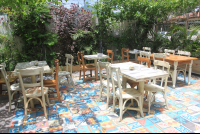        Patio The Bakery
  - Costa Rica