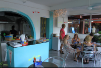        el gato pescador interior 
  - Costa Rica