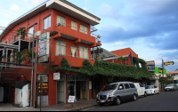        hotel las colinas facade 
  - Costa Rica