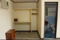        closet hotel oleaje sereno 
  - Costa Rica