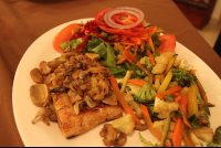        mahi mahi steamed veggies mixed salad leyendarestaurant 
  - Costa Rica