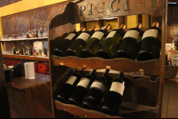        sobre las olas wine rack 
  - Costa Rica