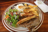        chicken beef plantain salad rice beans lunch 
  - Costa Rica