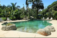        casa verde pool 
  - Costa Rica