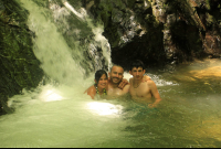        los suenos family 
  - Costa Rica