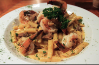        victorias sausage shrimp pasta 
  - Costa Rica