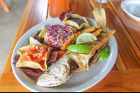        whole fried fish borrancho 
  - Costa Rica