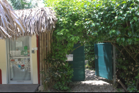        Meli Melo Street Entrance
  - Costa Rica