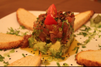        tuna tartare leyenda restaurant 
  - Costa Rica