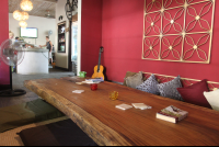        luv burger lounge 
  - Costa Rica