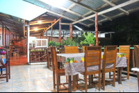        Table Layout Mar Y Bosque
  - Costa Rica