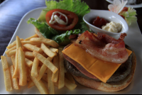        rainforest cafe cheeseburger 
  - Costa Rica