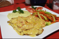        halibut shrimp bell pepper sauce restaurant dona sixta 
  - Costa Rica