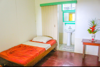        twin bed bathroom 
  - Costa Rica