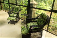        hotel sanbada mani pedi 
  - Costa Rica