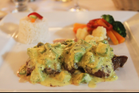        grilled steak with avocado sauce casa esmeralda 
  - Costa Rica