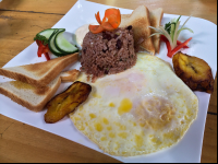        complete breakfast ranchodelaplaya 
  - Costa Rica