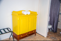        One Bedroom Chest Of Drawers Selina Hostel Manuel Antonio
  - Costa Rica