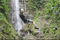        lost canyon rappel 
  - Costa Rica