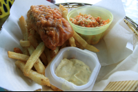        el gato pescador fish and chips 
  - Costa Rica
