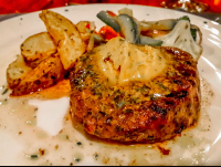        Tenderloin Medallion With Sautee Vegetables And French Fries
  - Costa Rica