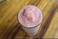        berry heaven smoothie olam restaurant santa teresa 
  - Costa Rica