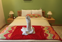        queen bed standard room sol samara 
  - Costa Rica