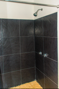        El Faro Hotel Superior Room Shower
  - Costa Rica