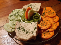        spinach hummus bread carrot cucumber 
  - Costa Rica
