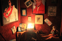        san clemente elvis shrine 
  - Costa Rica