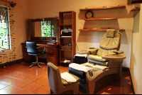        manicure pedicure waxing casa spa hotel punta islita 
  - Costa Rica