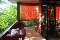       wraparound porch mariposariobb 
  - Costa Rica